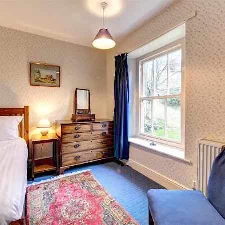 Quaint Holiday In Loughrigg With Large Private Garden *